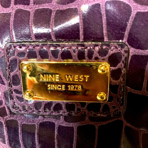 NineWest Very Soft Alligator print Purple Magnetic Clutch closure. Ready to ship - Picture 3 of 7